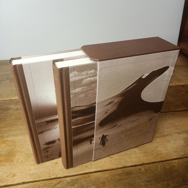Thesiger in Arabia: Arabian Sands & The Marsh Arabs (2-Volume Set) - Folio Society 2005 (Used)